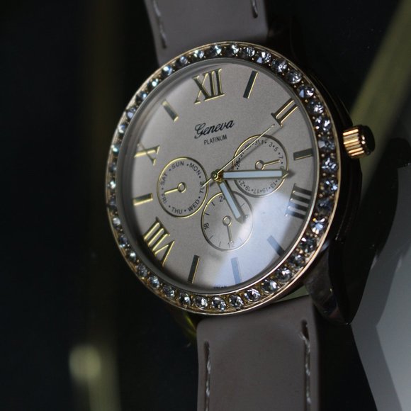 4 Rhinestone Watches (3 Geneva + 1 Vice Versa) - Picture 8 of 13